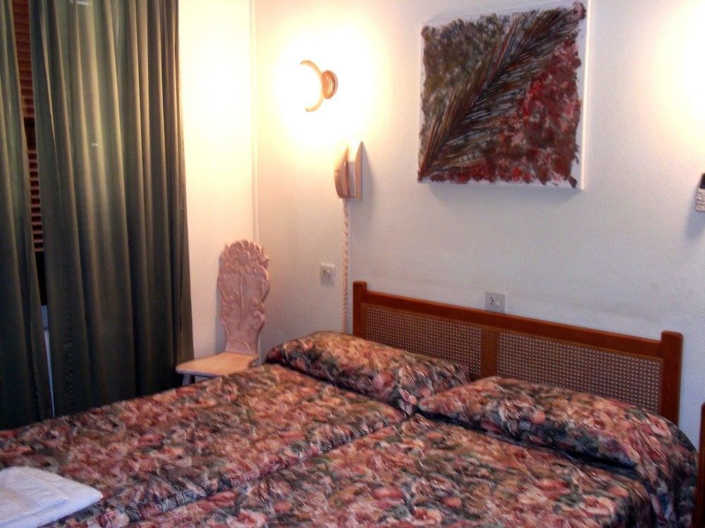 Apartamentos Osa Menor Кала де Ор Экстерьер фото
